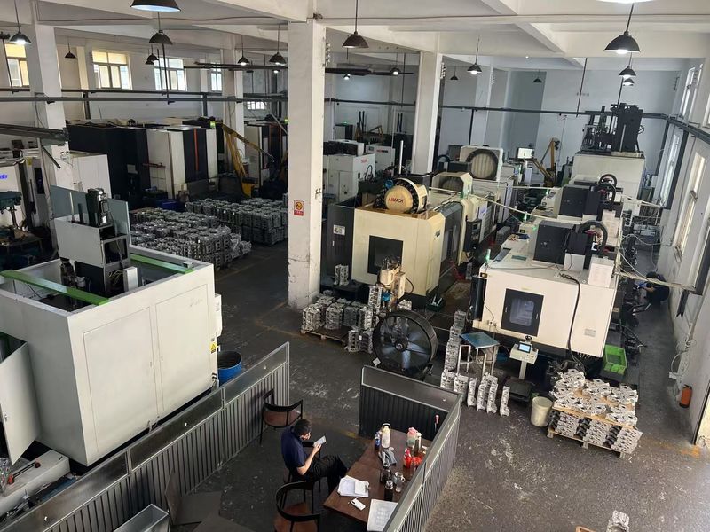 Yimi (Guangzhou) Automotive Parts Co, Ltd প্রস্তুতকারকের উৎপাদন লাইন